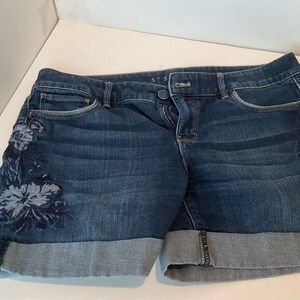 WHBM Denim 5 inch Short Floral Detail Size 6